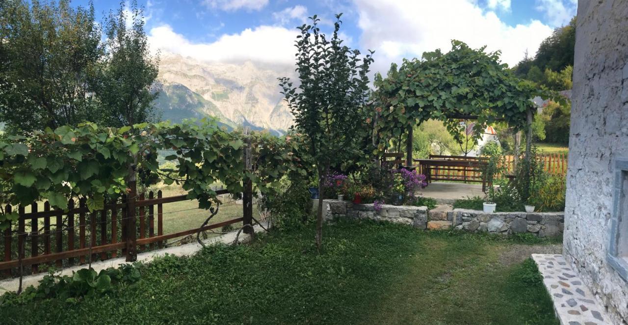 Marash Rrgalla Guesthouse Theth Eksteriør bilde