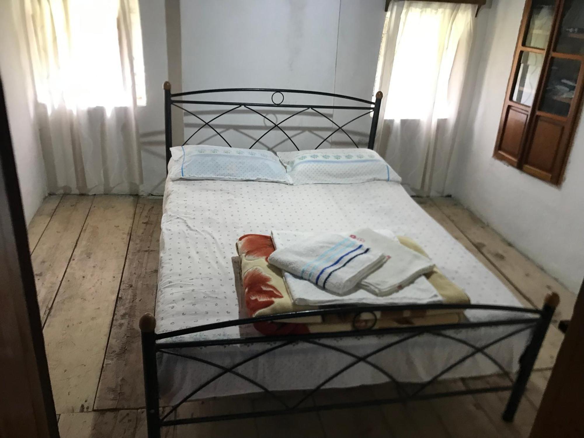 Marash Rrgalla Guesthouse Theth Eksteriør bilde